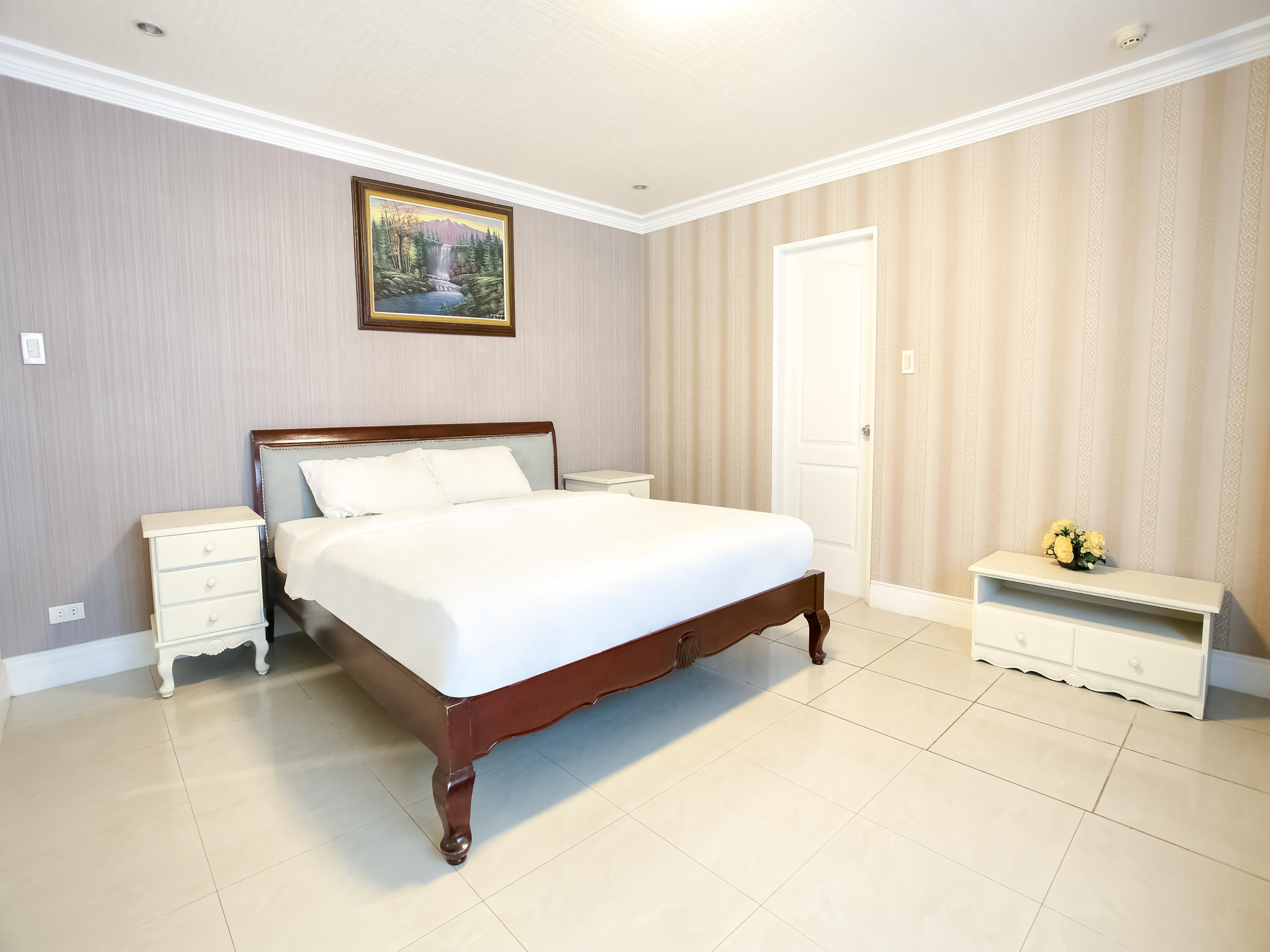 Hotel Euroasia By Bluebookers Анхелес Екстериор снимка